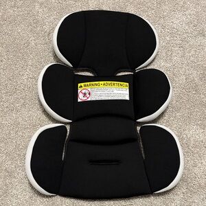 NWOT Graco 4ever infant insert